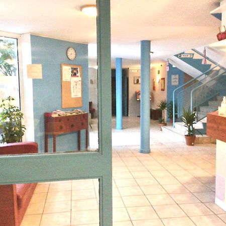 Confortel Avignon Tgv Hotel Zewnętrze zdjęcie