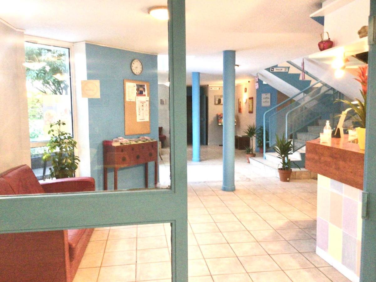 Confortel Avignon Tgv Hotel Zewnętrze zdjęcie