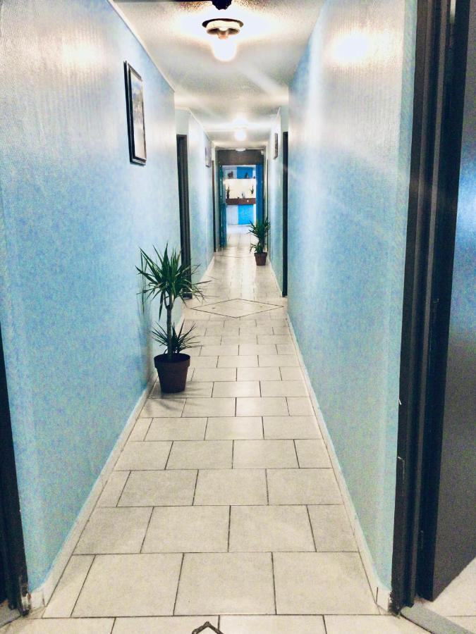 Confortel Avignon Tgv Hotel Zewnętrze zdjęcie
